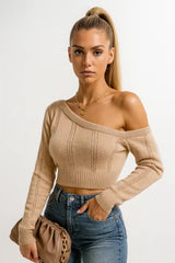 Women’s off-shoulder knit sweater– trendy cropped fit for fall outfits