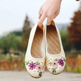 Chic Floral Women's Flats for Effortless Style-4