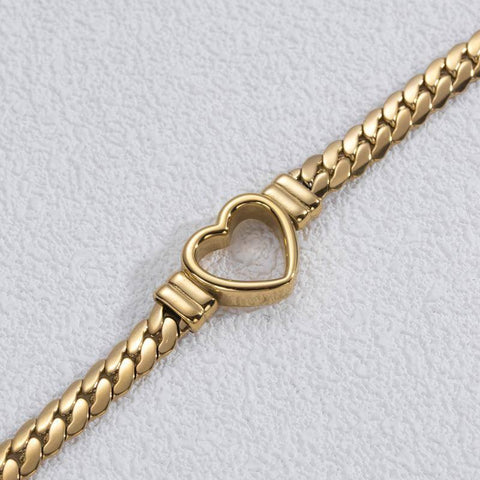 Gold Heart Bracelet: Elegant Women's Jewelry Piece-4