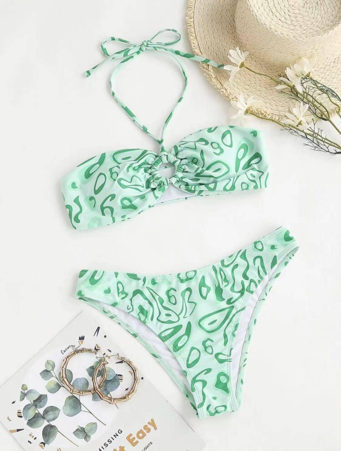 Trendy Green Paisley Bikini Set for Stylish Beach Outfits-3
