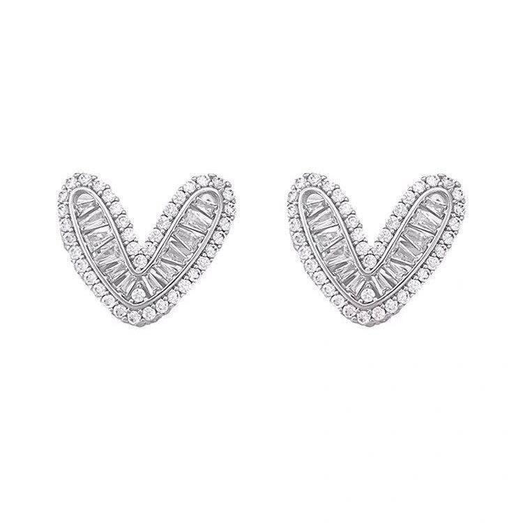 Unique Heart-Shaped Ear Cuff Jewelry Trends-Love Ear Clip Pairs-5